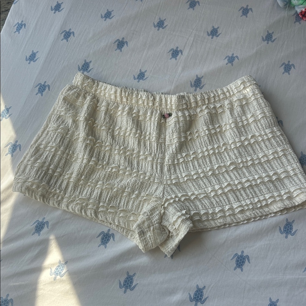 Good Luck Gem White Crochet Ruffle Shorts